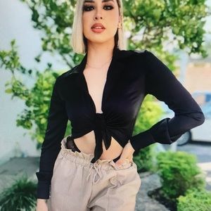 Meet your Posher, Paris